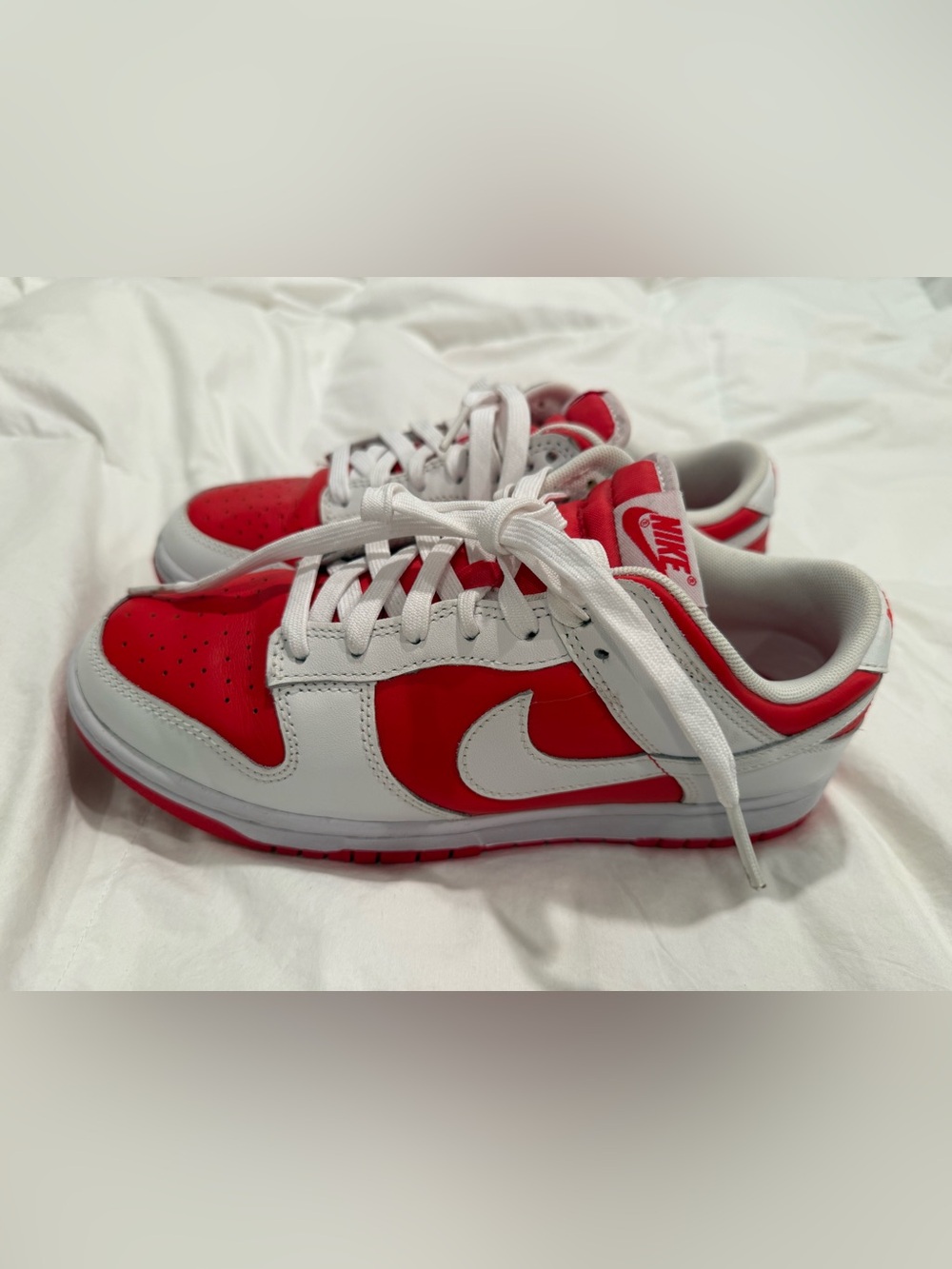 NIKE dunks - White & Red - men’s size 8